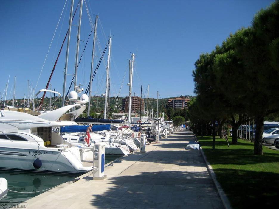 Floating Sea House Miramare Villa Portoroz Exterior photo